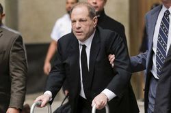 Ông trùm giải trí Harvey Weinstein bị kết án 23 năm tù giam