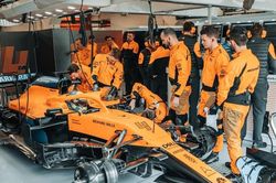 Đội đua McLaren rút khỏi chặng đua Australian Grand Prix 2020