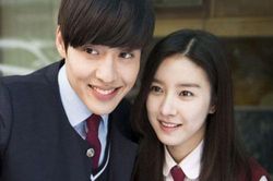 Cuối cùng sau 6 năm mập mờ, 'nàng cháo' Kim So Eun đã lên tiếng về tin đồn hẹn hò Kang Ha Neul