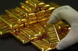 Vàng thế giới giảm, mất mốc 1.600 USD/ounce