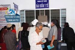 Không để người bệnh BHYT phải tự mua thuốc điều trị