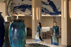 Thời trang bền vững: Luồng gió mới độc đáo cho nhân viên resort