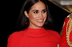 Chuyên gia trang điểm của Meghan Markle bật mí cách đơn giản để có lớp make up bóng khỏe