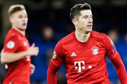 Giám đốc Bayern chưa muốn hoãn Bundesliga vì tiền truyền hình