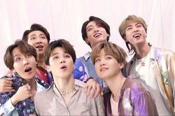 BXH Nhóm nhạc nam tháng Ba: BTS như vậy ai đấu lại