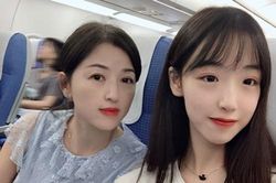 Đăng ảnh mẹ trẻ trung, xinh như hot girl, cô gái 'nổ inbox' vì quá nhiều người muốn làm quen