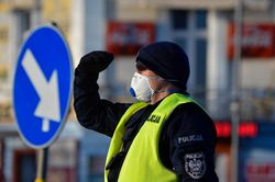 Die Welt: Mỹ, Đức cạnh tranh độc quyền vaccine ngừa virus corona