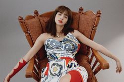 Lisa - ngôi sao châu Á liên tục xuất hiện trên bìa tạp chí danh tiếng