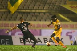 Những điểm sáng tối của SLNA trong chiến thắng đầu tay ở V.League 2020