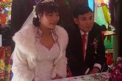 Tình yêu cổ tích giữa đời thường của 'cặp đôi đũa lệch'