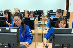 Hà Nội chính thức mở Cổng thi trực tuyến tìm hiểu lịch sử Đảng bộ Thành phố