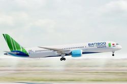 Cách ly hai tổ bay của Bamboo Airways do có khách nhiễm Covid-19