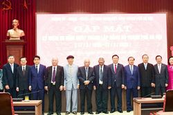 Hà Nội gặp mặt nhân Kỷ niệm 90 năm thành lập Đảng bộ Thành phố