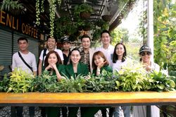Bao la những trái tim hồng