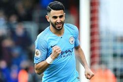 Man City hỗn loạn, PSG tranh thủ lôi kéo Mahrez