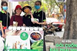 Tặng 10.000 chiếc gỏi cuốn tại chương trình 'Gỏi cuốn-đâu phải muốn là có'