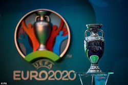 Vòng chung kết EURO 2020 dời sang năm 2021