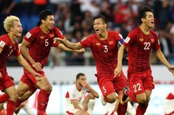 Tuyển Việt Nam nhận tin dữ, thầy Park... chạy ngay đi!