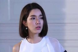Bước chân ra khỏi nhà nghỉ, thấy chồng con đứng bên kia đường, vợ đau đớn xin chồng một cơ hội nhưng càng sốc hơn với thái độ của anh