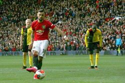 Khi M.U cần, Bruno Fernandes sẽ đứng yên