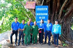 Bồi đắp tình yêu quê hương, đất nước cho thế hệ trẻ