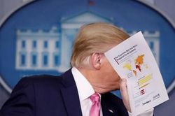 Tổng thống Trump đối diện những thách thức trước thềm bầu cử