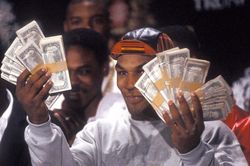 Đời sống vương giả của Mike Tyson trước khi phá sản
