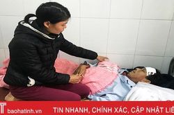 Bố mẹ lâm cơn bạo bệnh, 4 đứa trẻ mịt mờ tương lai