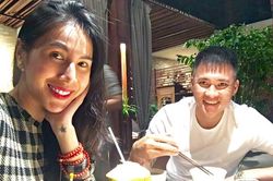 Nhìn về bi kịch sau ánh hào quang của Công Vinh để thấy Thủy Tiên chung tình và tài giỏi