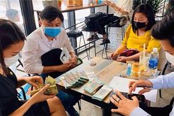 'Lên dây cót' cho đội ngũ bán hàng trong mùa dịch bệnh