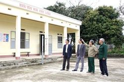 'Đảng viên đi trước, làng nước theo sau'