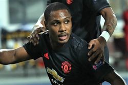 Điều khoản thưởng của Ighalo ở Man Utd được hé lộ