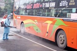 Tạm thời miễn phạt xe khách giảm chuyến vì dịch bệnh