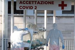 Italy có gần 3.000 người tử vong do COVID-19