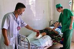 Ghép nối thành công các ngón chân đứt lìa cho nam bệnh nhân