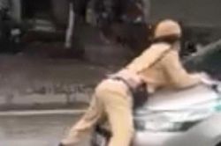 Đã xác định được danh tính tài xế taxi hất tung Trung úy CSGT lên nắp capo rồi bỏ chạy