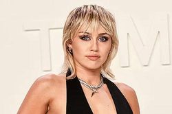 Miley Cyrus: 'Tôi từng sợ những lời ác ý của khán giả'