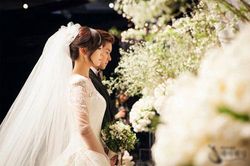 Ngày con dâu tái hôn, mẹ chồng cũ cho căn nhà tiền tỷ còn nắm tay bảo: 'Nếu khổ quá con cứ về lại đây!'