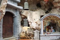 Khám phá ngôi chùa cổ ngàn năm tuổi ở Ninh Bình