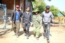 Bắt 3 đối tượng cốt cán theo tà đạo Hà Mòn, trốn trong rừng