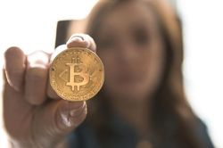 Bitcoin thất thường, thị trường tiền ảo ngắc ngoải