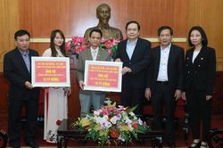 Chung một tấm lòng chiến thắng 'giặc dịch'