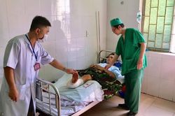 Nối ghép thành công cho bệnh nhân bị đứt lìa cẳng chân