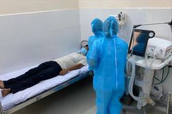 Huy động y bác sỹ về hưu, sinh viên y khoa chống dịch