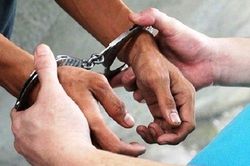 Trưởng phòng thuộc cục Thuế tỉnh Thanh Hóa bị bắt khi nhận tiền trên ô tô