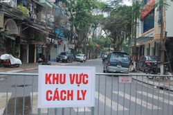 Hà Nội bỏ phong tỏa phố Trúc Bạch trong hôm nay