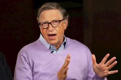 Bill Gates: 'Dịch bệnh còn nguy hiểm hơn chiến tranh'