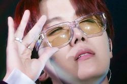 Đừng tưởng J-Hope BTS không biết 'đâm chọc' ai