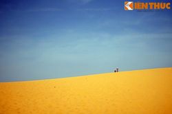 Cảnh siêu thực của sa mạc cát khổng lồ ở Bình Thuận