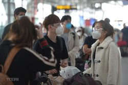 COVID-19: Thái Lan áp quy trình nghiêm ngặt xử lý khẩu trang đã dùng